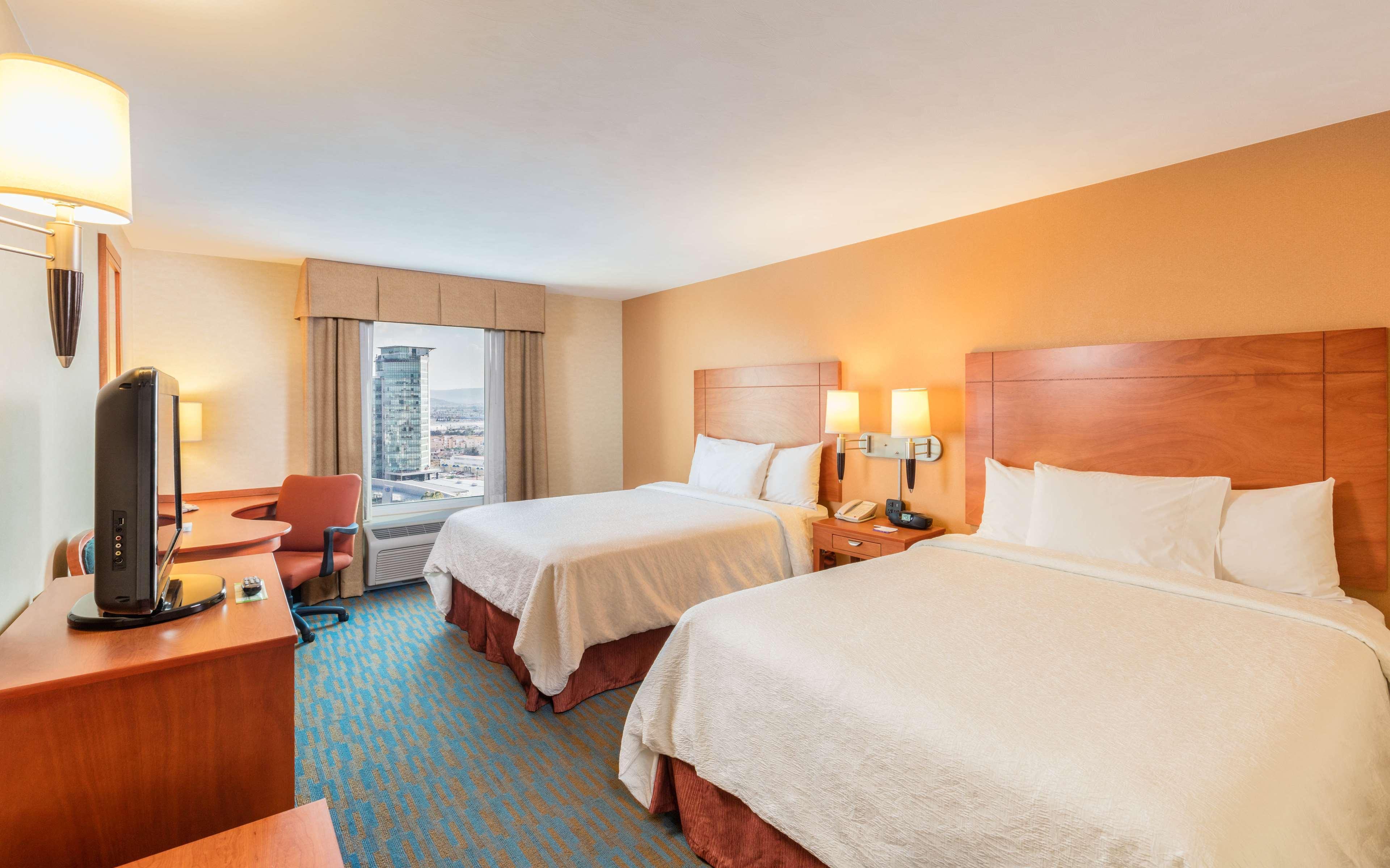 Hotel Hampton By Hilton Tecnologico 3*