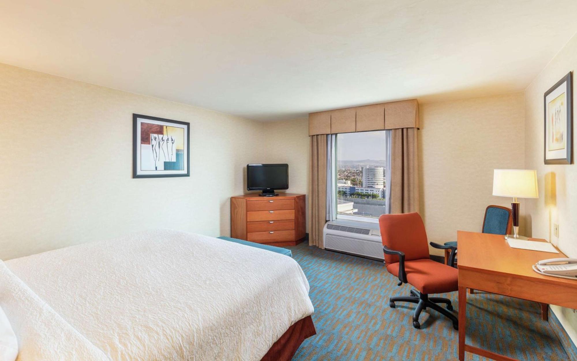 Hotel Hampton By Hilton Tecnologico