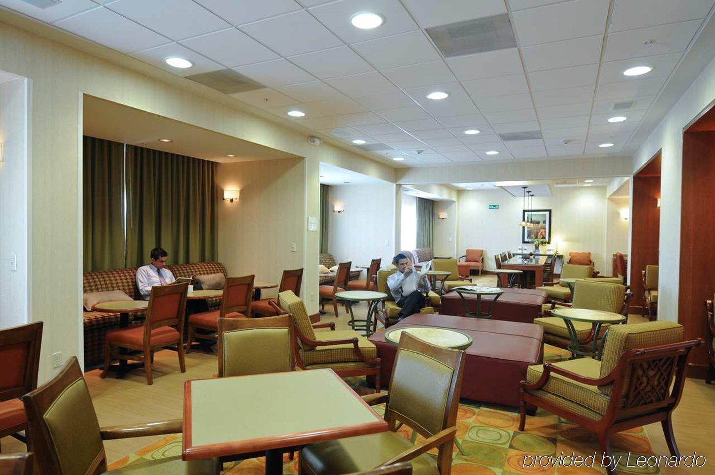 Hotel Hampton By Hilton Tecnologico