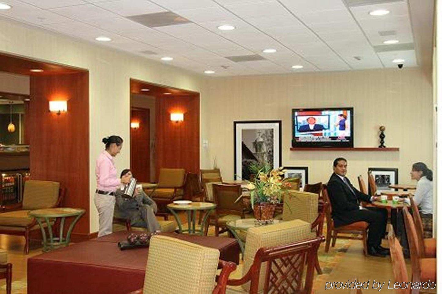 Hotel Hampton By Hilton Tecnologico Queretaro